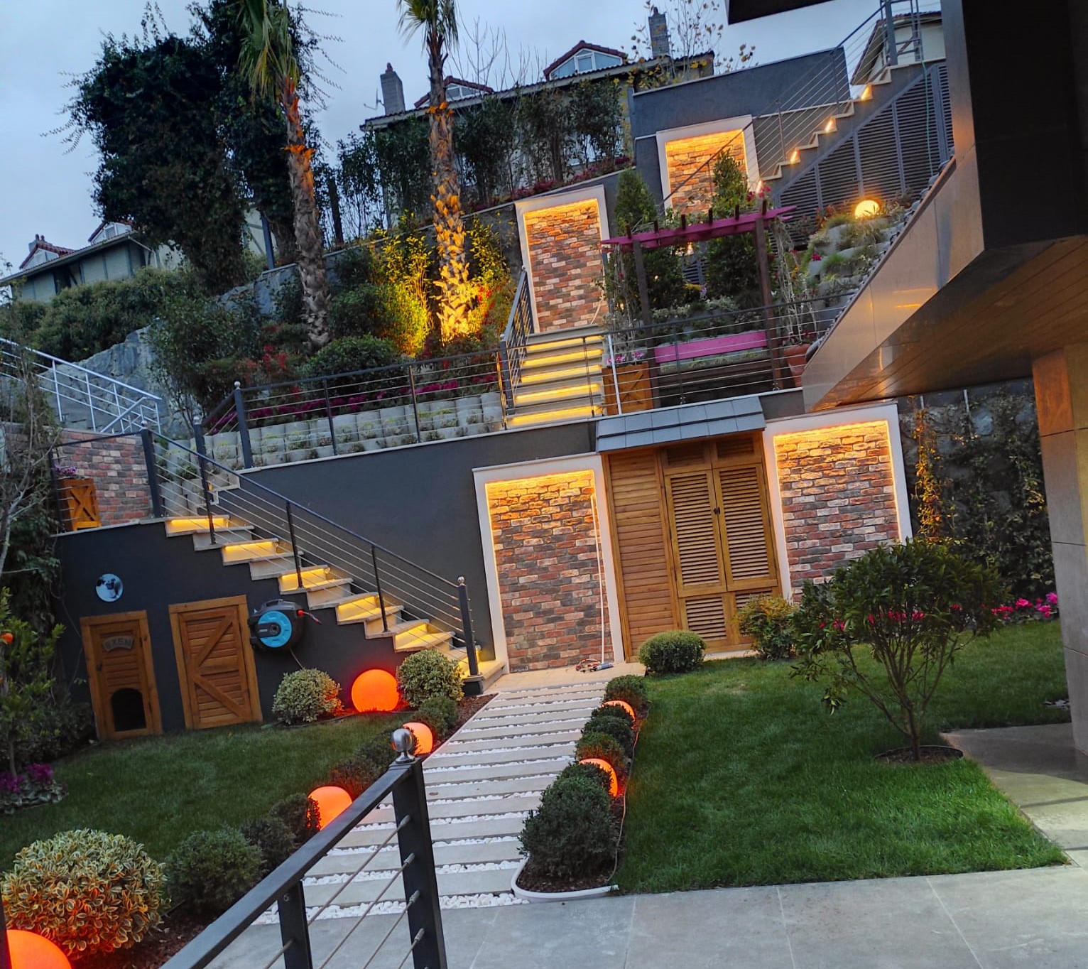 Authentic Brick Combo 2